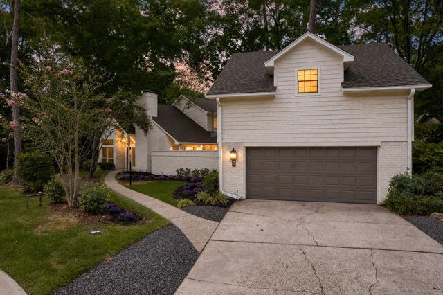 4 N Autumnwood Way, The Woodlands, TX 77380