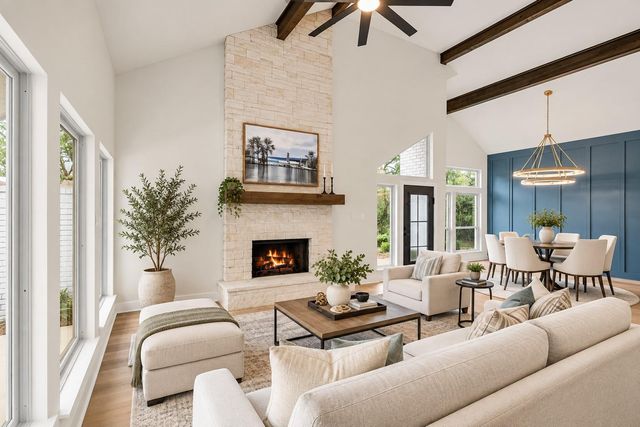 4 N Autumnwood Way, The Woodlands, TX 77380