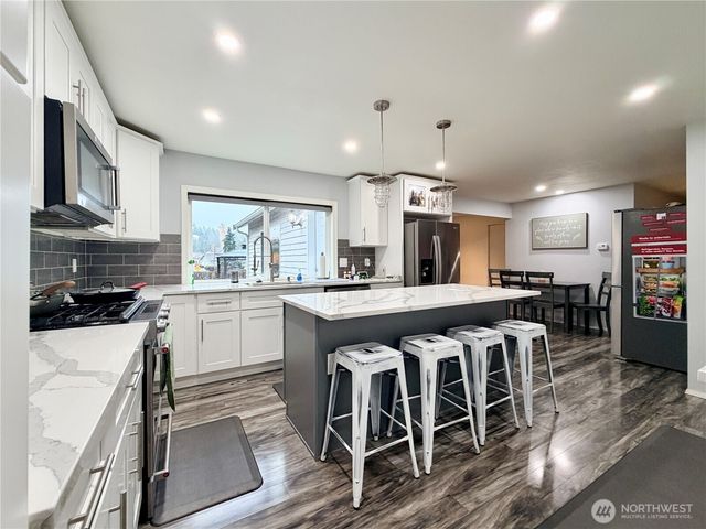 18902 133rd Place SE, Renton, WA 98058