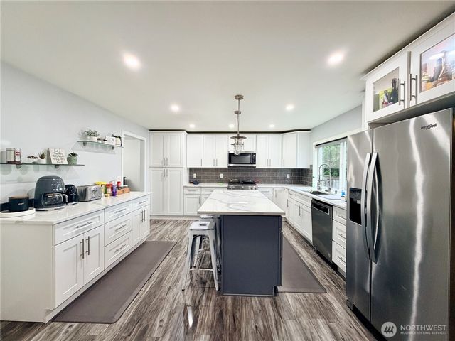 18902 133rd Place SE, Renton, WA 98058