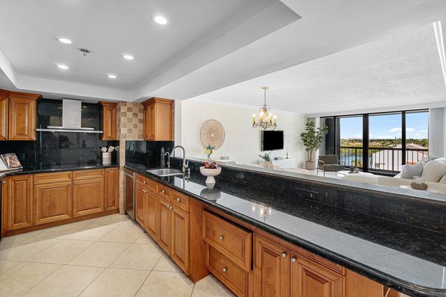 4748 S Ocean Boulevard S 702, Highland Beach, FL 33487