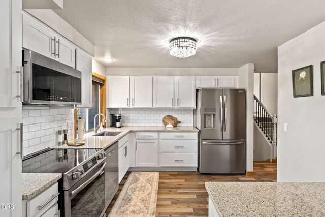 1430 NE Sharkey Terrace, Bend, OR 97701