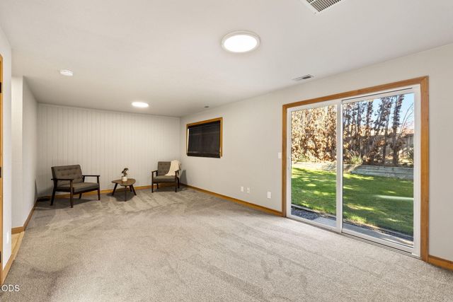 1430 NE Sharkey Terrace, Bend, OR 97701