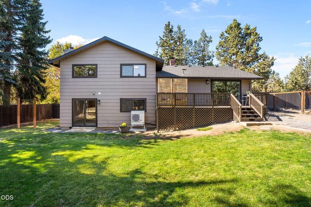 1430 NE Sharkey Terrace, Bend, OR 97701