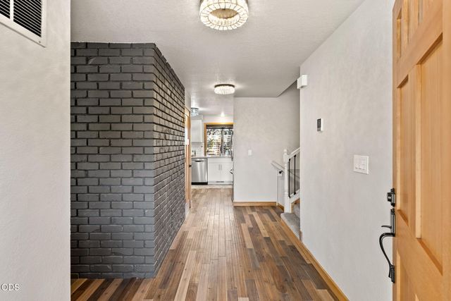 1430 NE Sharkey Terrace, Bend, OR 97701