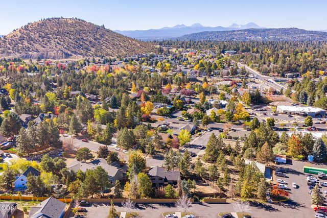 1430 NE Sharkey Terrace, Bend, OR 97701