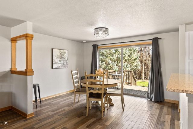 1430 NE Sharkey Terrace, Bend, OR 97701