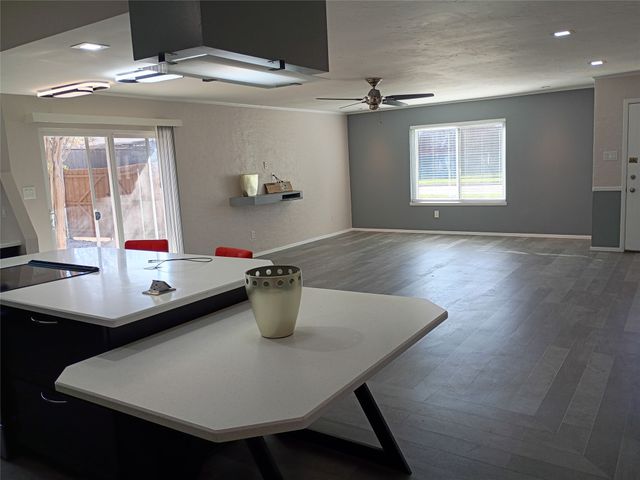 5818 Townshire Road, Garland, TX 75044