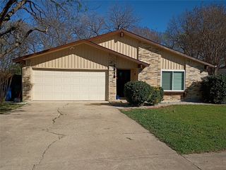 5818 Townshire Road, Garland, TX 75044