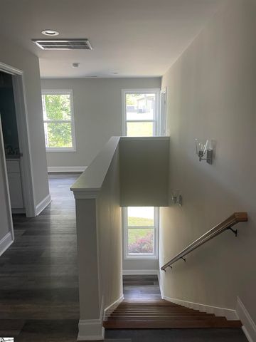 711 Rockcliff Street, Greenville, SC 29617
