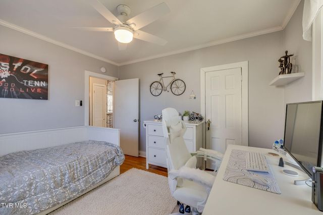 2440 Broad Street, Bristol, TN 37620