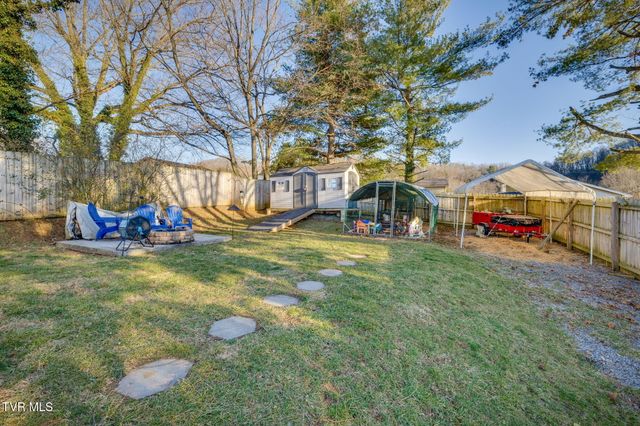 2440 Broad Street, Bristol, TN 37620