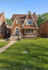 14376 Mansfield Street, Detroit, MI 48227