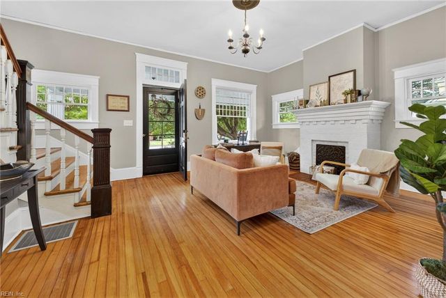 213 Bosley Ave, Suffolk, VA 23434
