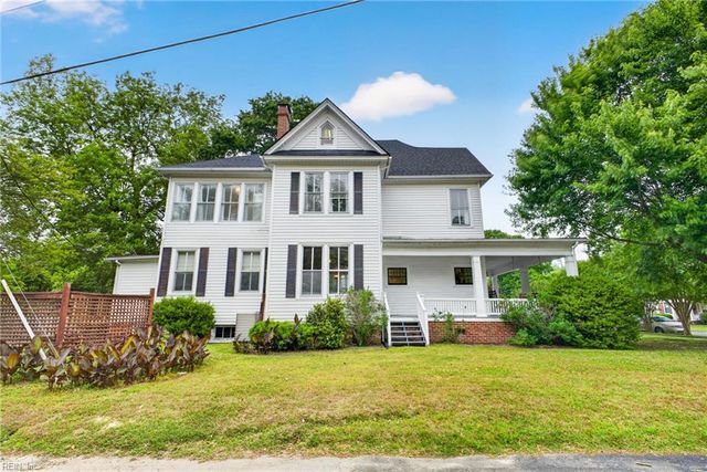213 Bosley Ave, Suffolk, VA 23434