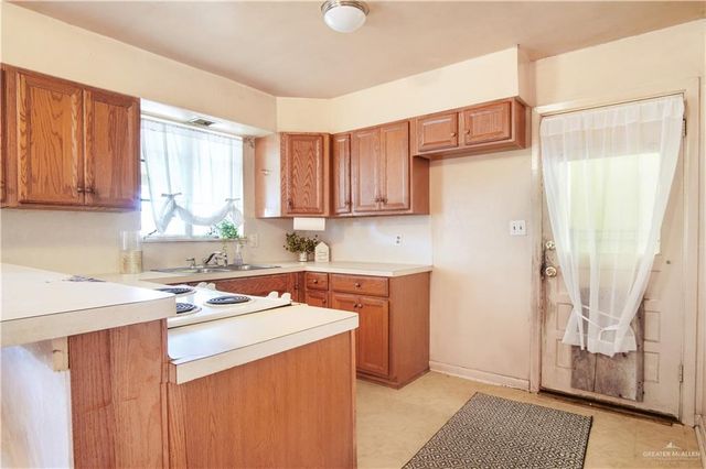 1010 E 12th Street, Mission, TX 78572