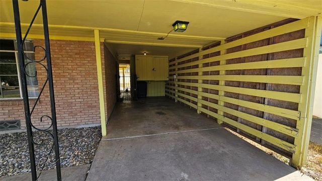 1010 E 12th Street, Mission, TX 78572