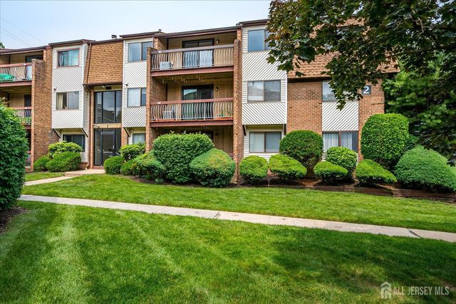 223 Edison Glen Terrace, Edison, NJ 08837