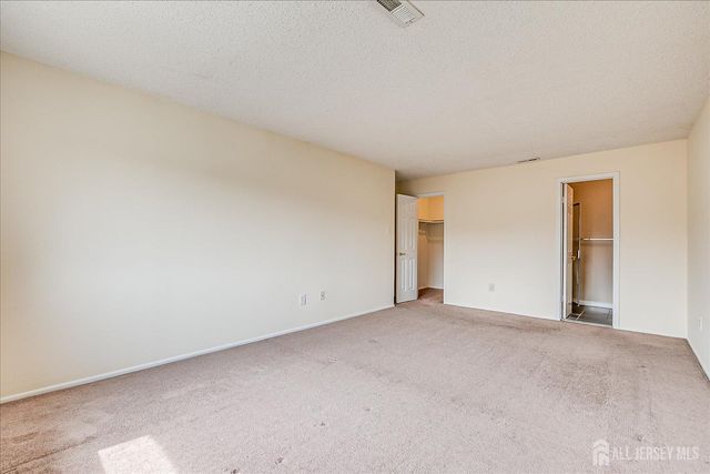 223 Edison Glen Terrace, Edison, NJ 08837