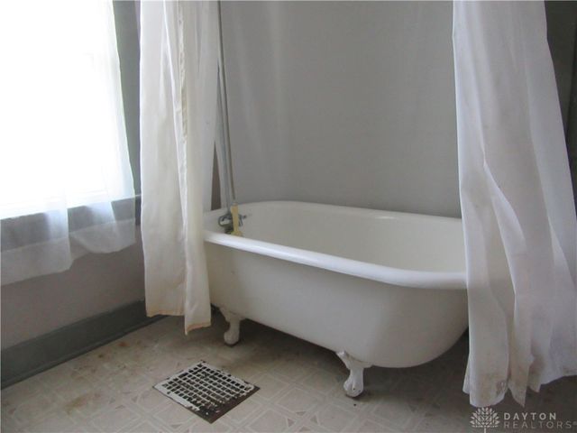 607 Carlisle Avenue, Dayton, OH 45410