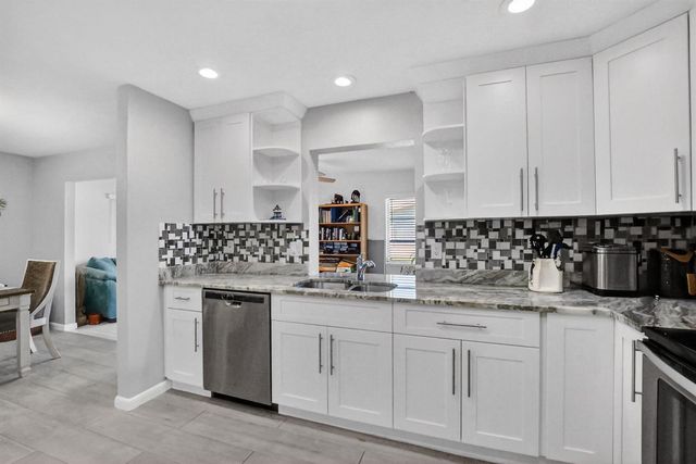 6277 Overland Place, Delray Beach, FL 33484