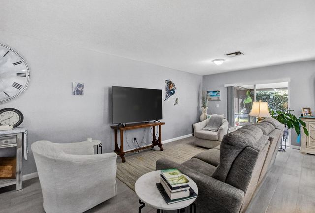 6277 Overland Place, Delray Beach, FL 33484