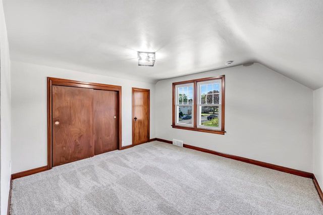 1954 S 9TH STREET, Manitowoc, WI 54220