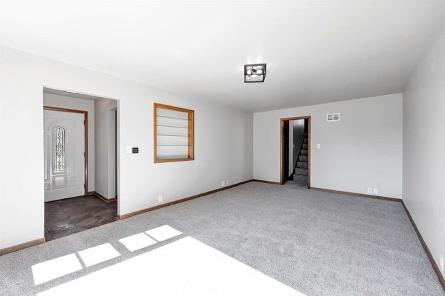 1954 S 9TH STREET, Manitowoc, WI 54220