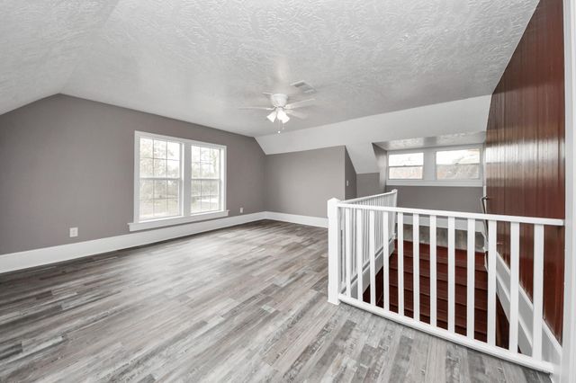 837 Fowlkes Street, Sealy, TX 77474