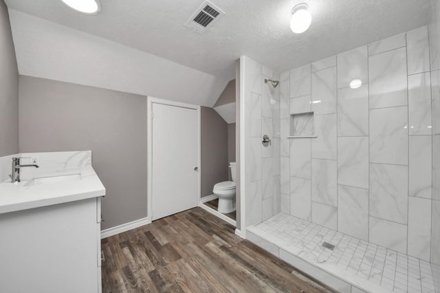 837 Fowlkes Street, Sealy, TX 77474