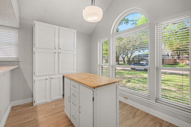 9806 Paddock Court, Houston, TX 77065