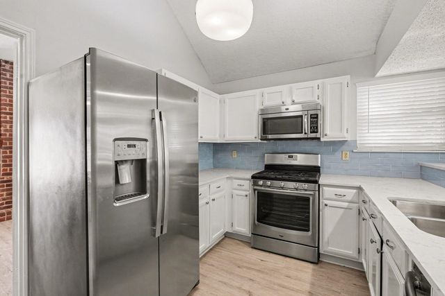 9806 Paddock Court, Houston, TX 77065