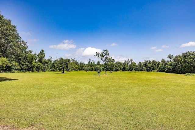 4606 North Bayou Black Drive, Gibson, LA 70356