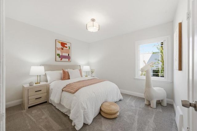300 De Anza Avenue, San Carlos, CA 94070