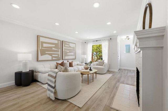 300 De Anza Avenue, San Carlos, CA 94070