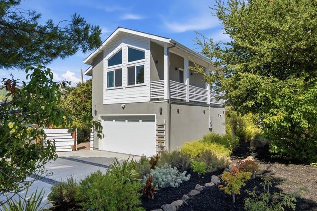 300 De Anza Avenue, San Carlos, CA 94070