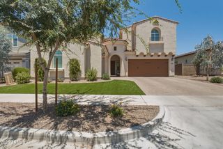 2122 W ROWEL Road, Phoenix, AZ 85085
