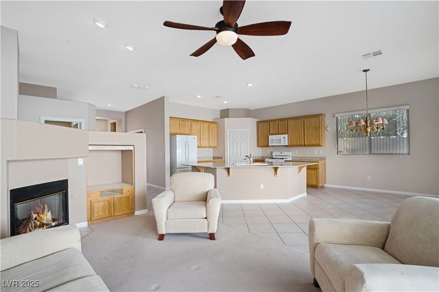 294 Harpers Ferry Avenue, Las Vegas, NV 89148