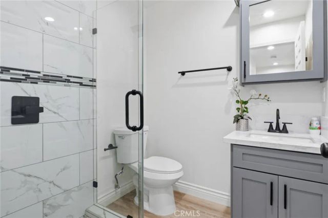 5711 Rocket, Lakewood, CA 90713