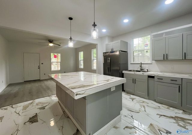 1205 Arthur Street, Gadsden, AL 35903