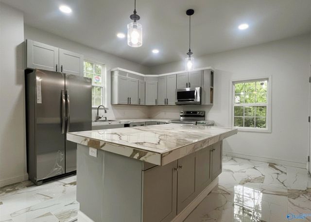 1205 Arthur Street, Gadsden, AL 35903
