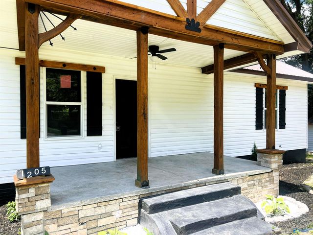 1205 Arthur Street, Gadsden, AL 35903