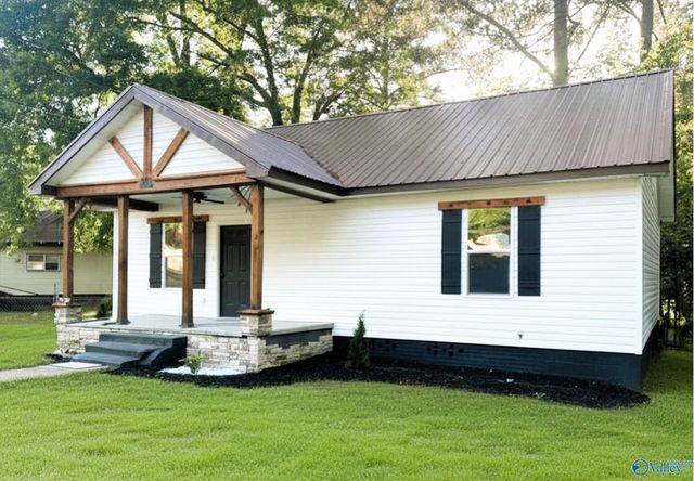 1205 Arthur Street, Gadsden, AL 35903