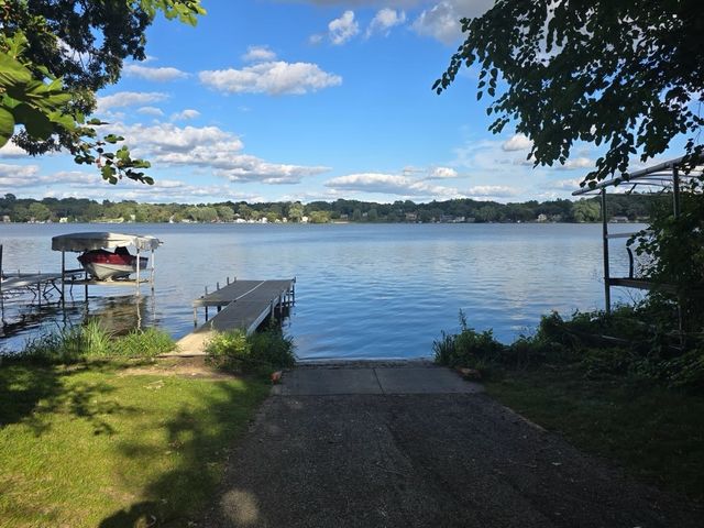 8612 Ramble Road, Wonder Lake, IL 60097
