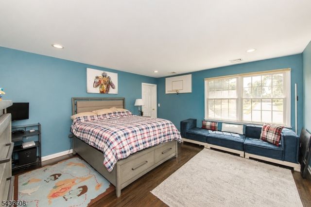 5 Jodilee Ln, Randolph Twp., NJ 07869