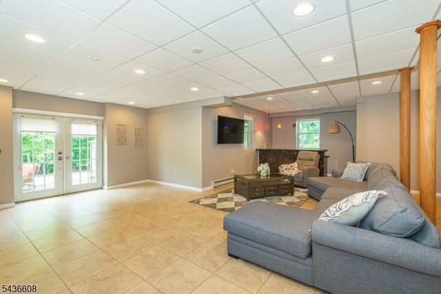 5 Jodilee Ln, Randolph Twp., NJ 07869