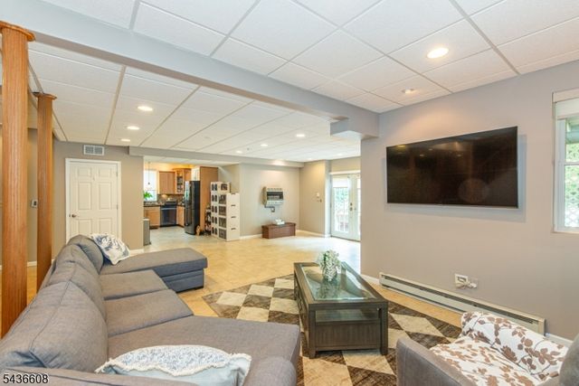 5 Jodilee Ln, Randolph Twp., NJ 07869