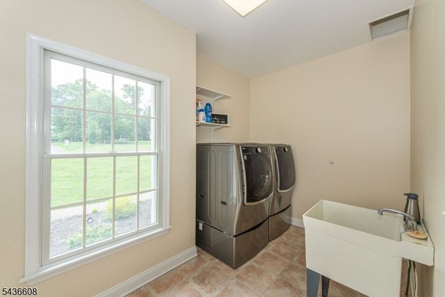 5 Jodilee Ln, Randolph Twp., NJ 07869