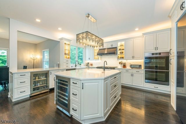 5 Jodilee Ln, Randolph Twp., NJ 07869