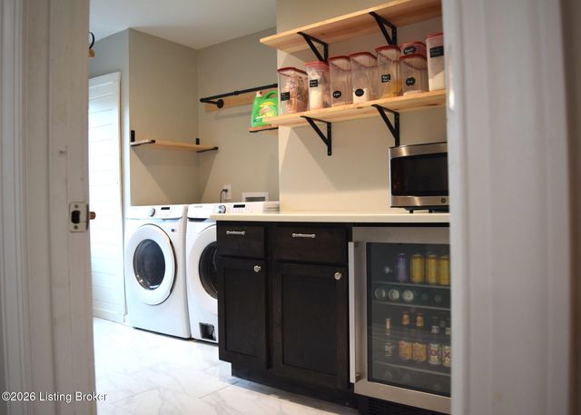 585 Roscoe Veazey Rd, Manitou, KY 42436